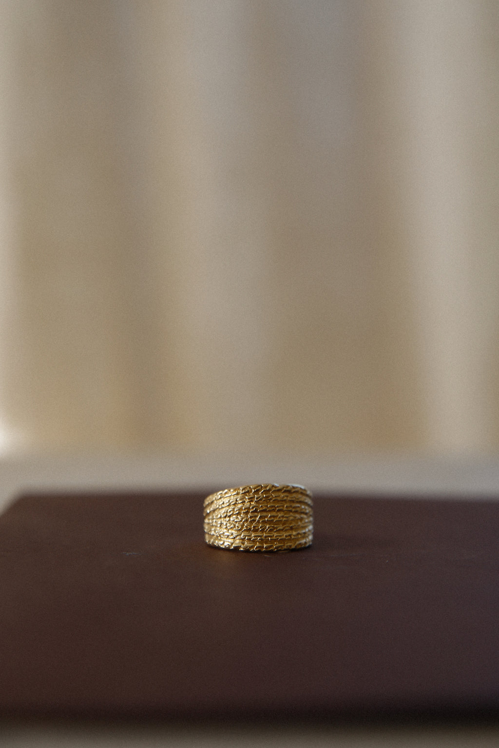 Ring Dare to live Goud