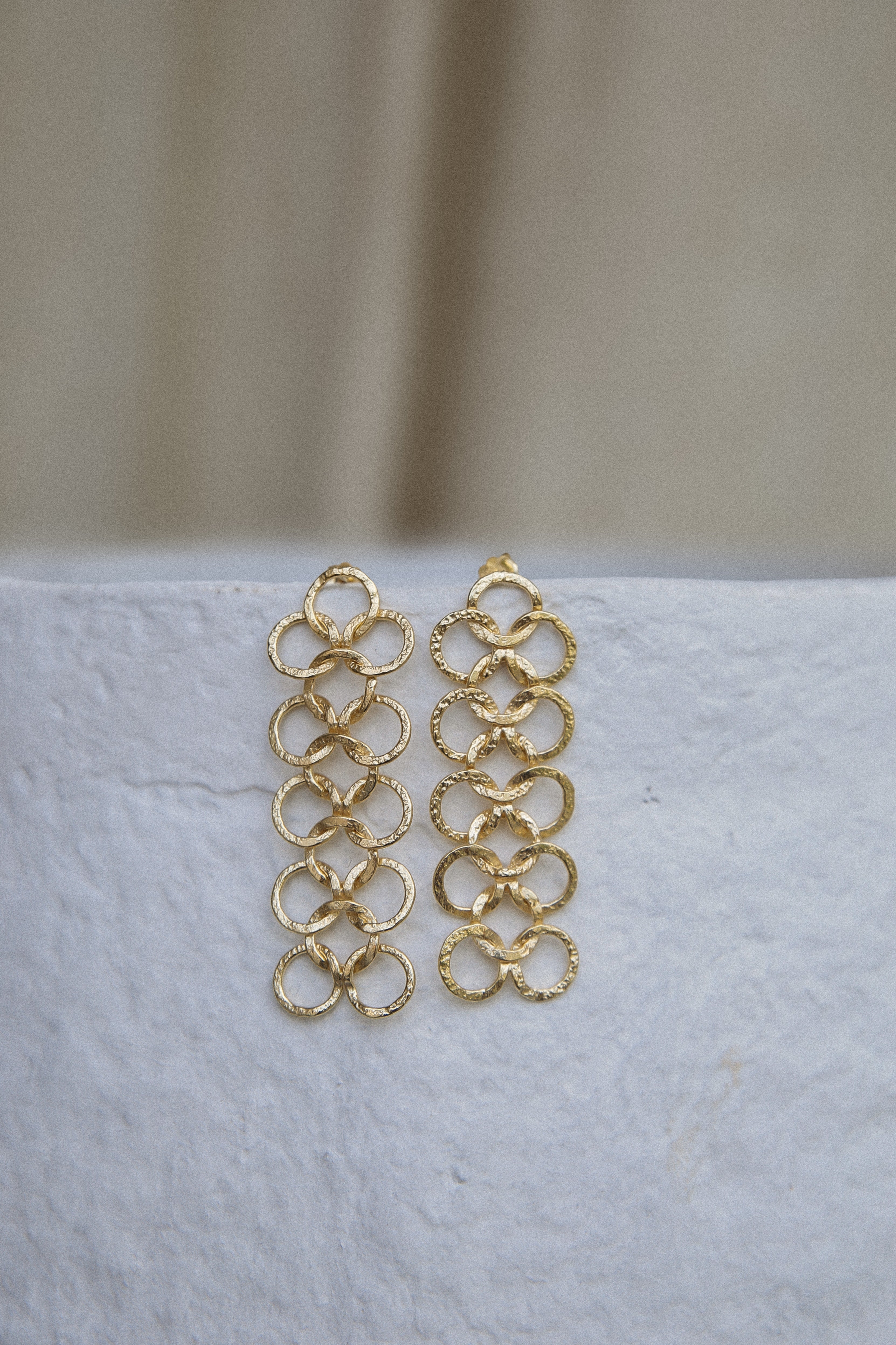 Oorbellen Moon Goud